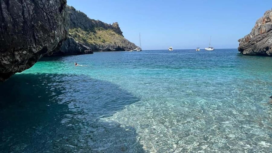 Camerota: boat tour exploring Baia Infreschi - How the three-hour schedule works