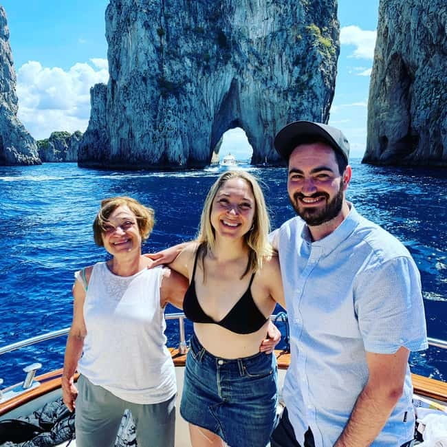 Capri : 2 Hours Private Boat from Capri - Why a private boat is the right way to see Capri