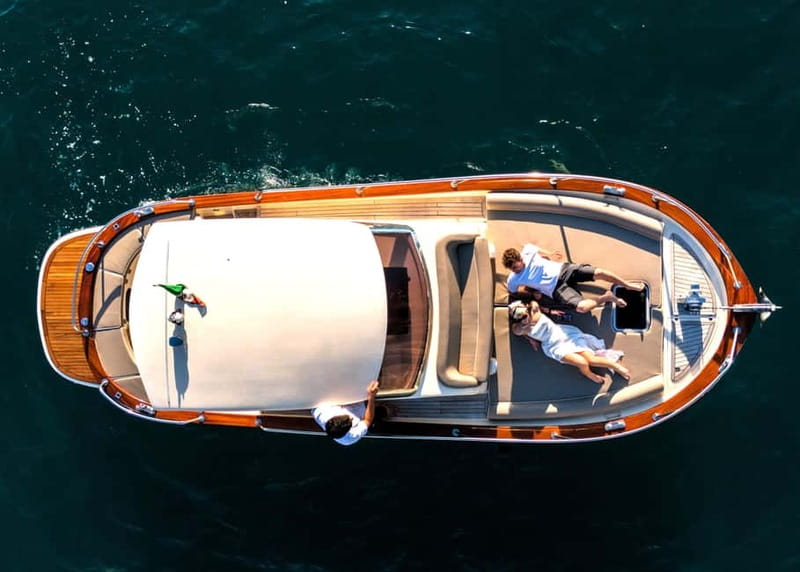 Capri : 2 Hours Private Boat from Capri - Capri’s southern coast and the Faraglioni rocks