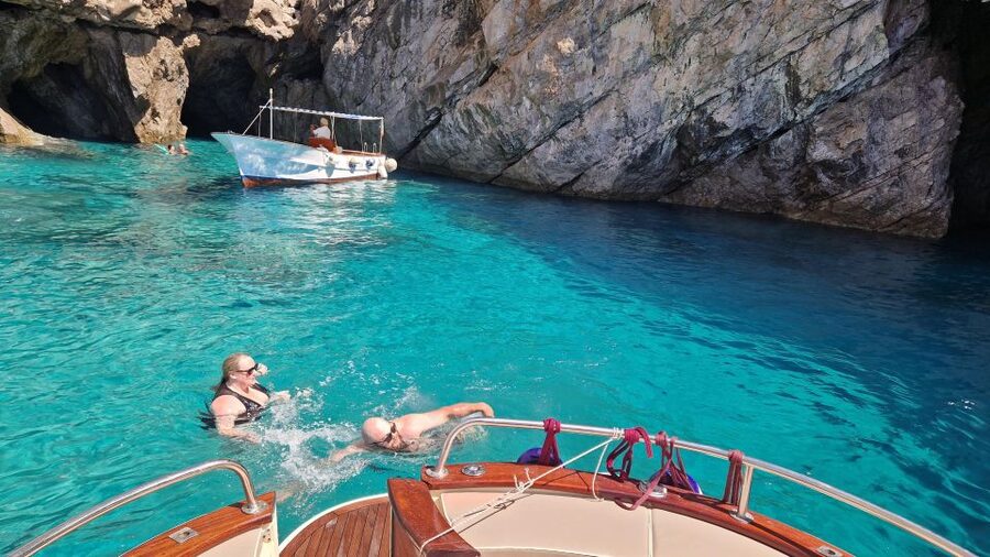 Capri : 2 Hours Private Boat from Capri - Villa Malaparte and Capri’s sharpest viewpoints
