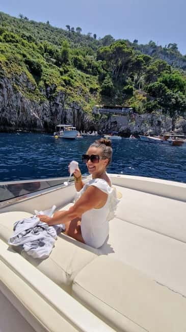 Capri : 2 Hours Private Boat from Capri - Marina Grande, Tiberio’s Jump, and the eastern side