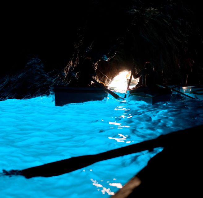 Capri, Anacapri & Blue Grotto Small Group Tour - Meeting your guide at Marina Grande