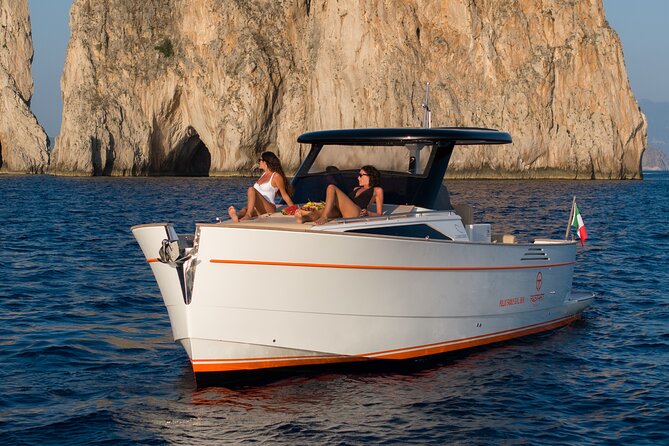 Capri and Amalfi Coast tour departing from Positano - Why the private boat format matters