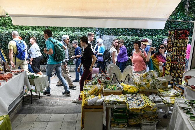 Capri and Anacapri Guided Tour with Limoncello Tasting from Capri - How the guides shape the day