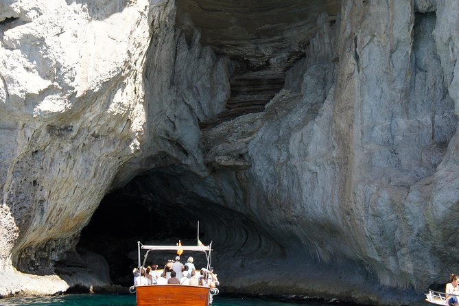 Capri & Blue Grotto Small Group Full-Day Boat Tour from Positano - What this Capri boat trip really offers