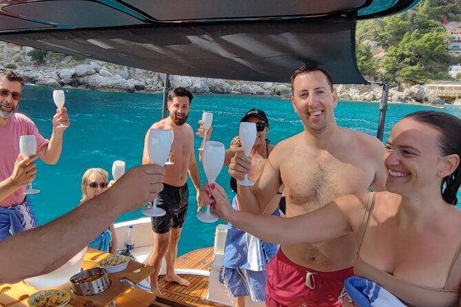 Capri Boat Tour Shared with Local Captain - Sirens, sailors, and the Faraglioni