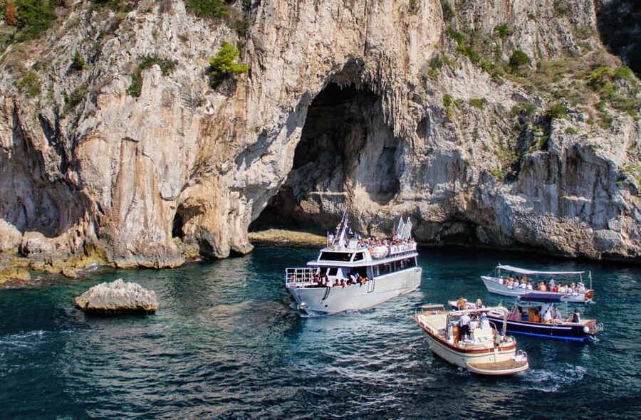 CAPRI CLASSIC BOAT TOUR - Why the boat ride is the real star