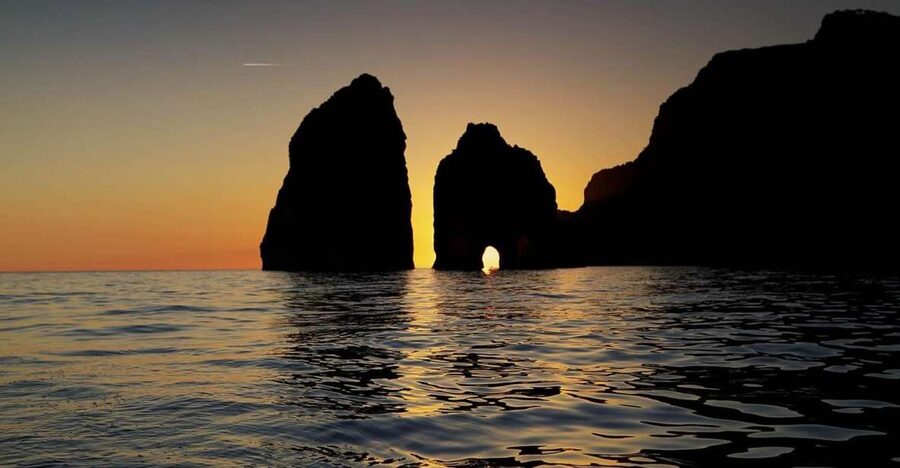 Capri: Day & Night Boat Tour - Why an evening Capri boat tour makes sense