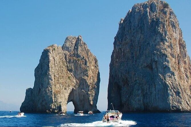 Capri Deluxe/First to Blue Grotto/from Sorrento Positano & Amalfi - Why seeing Capri from the water matters
