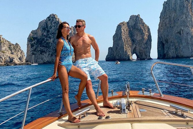 Capri: discover the beauties of the island aboard a Luxury Boat - Why a private boat changes the Capri day