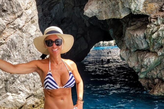 Capri enjoy the Dolce Vita by boat for 4 unforgettable hours! - The Blue Grotto: famous, beautiful, and time-sensitive