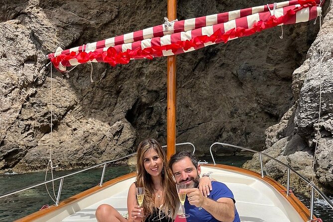 Capri Half Day Private Boat Tour from Capri (4 hours)+Blue Grotto - The Blue Grotto stop and an important ticket question