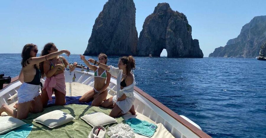 Capri: Island and Grottos Boat Cruise with Snacks and Drinks - Marina Grande is the easy starting point