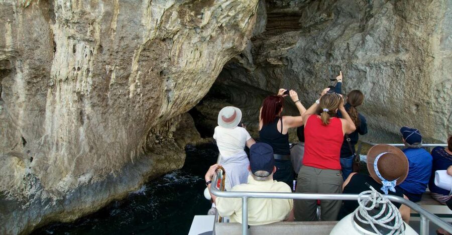 Capri: Island Sightseeing Tour with Blue Grotto Stop - Capri from the water in one useful hour