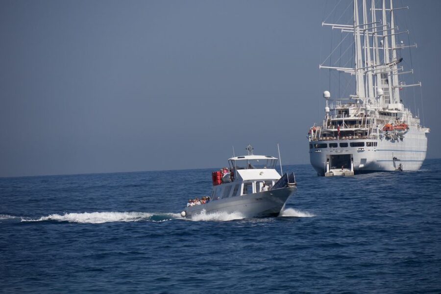 Capri: Island Sightseeing Tour with Blue Grotto Stop - Villa Malaparte and Capri’s human stories