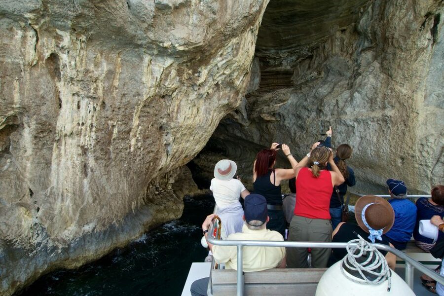 Capri: Island Sightseeing Tour with Blue Grotto Stop - Leaving Marina Grande and seeing Capri’s coastal face