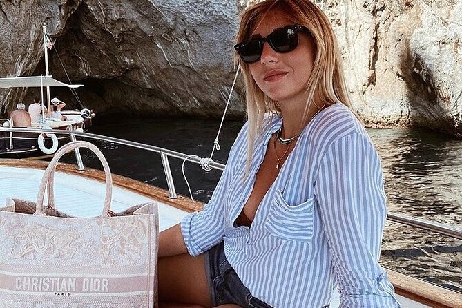Capri magical boat tour for an unforgettable 3 hour experience. - What the captains add to the trip