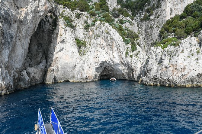 Capri One Day: Visit the Island by Sea and Land with Blue Grotto - What the guide does, and what the guide does not do