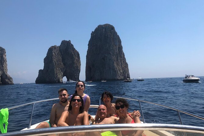 Capri Private all inclusive Boat Tour with City Exploration - Key details before you book