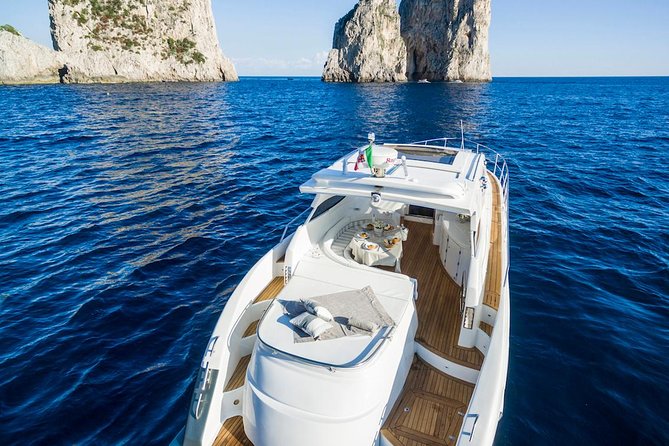 Capri Private Boat Tour from Sorrento, Positano or Naples - Yacht Klase 50 - Meeting the skipper and settling aboard
