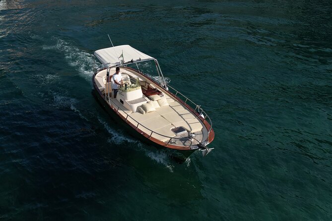 Capri Private Boat Tour from Sorrento - Premium 28ft Boat - Bagni Regina Giovanna and the Sorrento coast