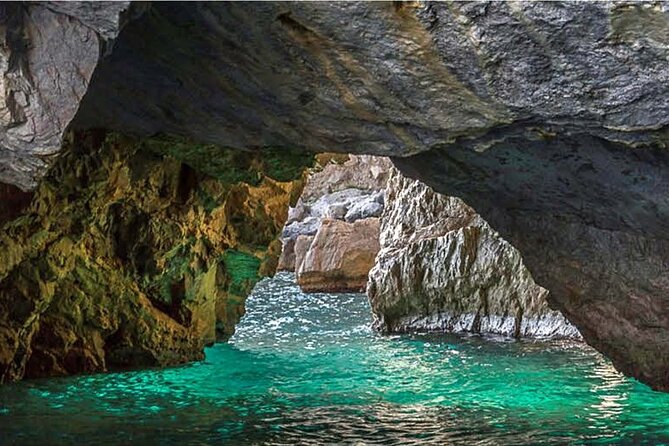 Capri Private Boat Tour from Sorrento - Premium 28ft Boat - What the price really covers