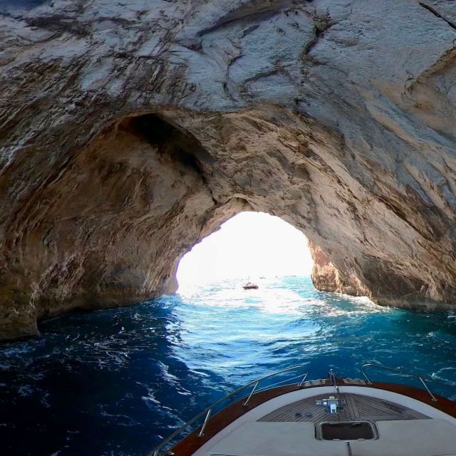 Capri: Private Island Boat Tour with Snorkeling and Swimming - Choosing two hours or three hours