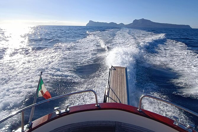 Capri Samba Boat Tour, Sail in Style by Boat. - Why a boat is the smart way to see Capri