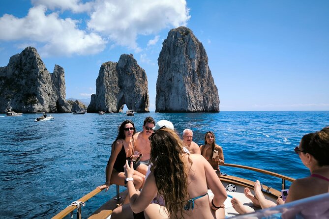 Capri Secret Corners by Private Boat with Local Skipper - Cala del Rio and Cala del Tombosiello