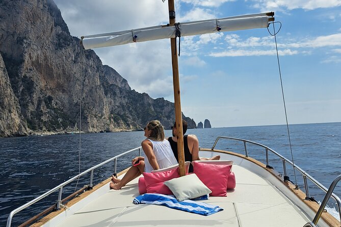 Capri Secret Corners Experience - Why seeing Capri from the sea makes sense