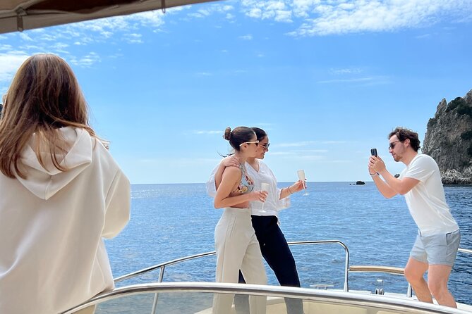 Capri Secret Corners Semi-Private Boat Tour with Local Captain - Key points before you book