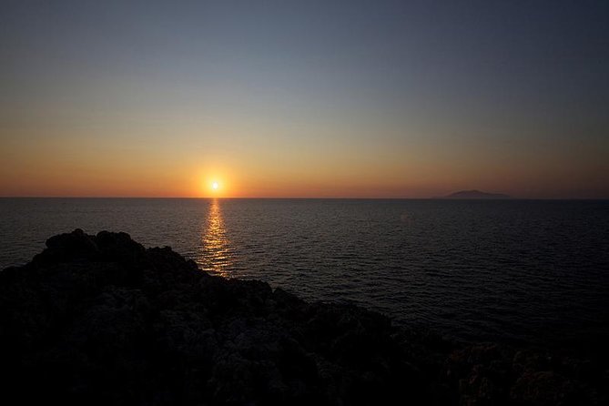 Capri Sunset Escape – Exclusive Evening Boat Tour from Sorrento - What is included, and what costs extra