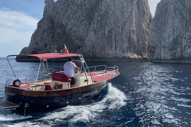 Capri tour with "Gozzo" (3 hours) - Should you book the three-hour gozzo?