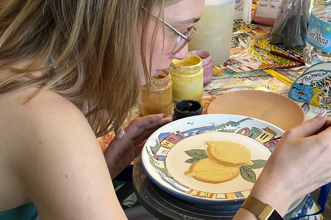 Ceramic Class in Positano 2 hours workshop - Painting your own majolica object