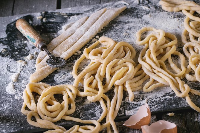 Cesarine: Home Cooking Class & Meal with a Local in Sorrento - Choosing among Sorrento’s signature pasta dishes