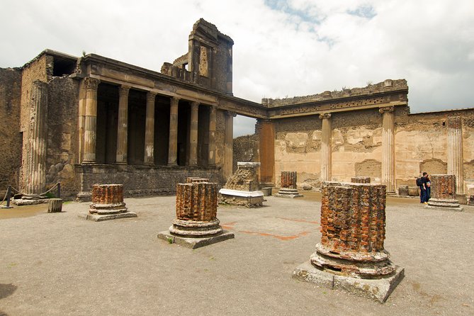 Complete Pompeii Skip the Line Tour with Archaeologist Guide - The plaster casts and the human cost of AD 79