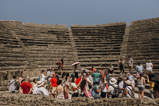 Complete Pompeii Skip the Line Tour with Archaeologist Guide - Pompeii’s main streets and Roman daily life