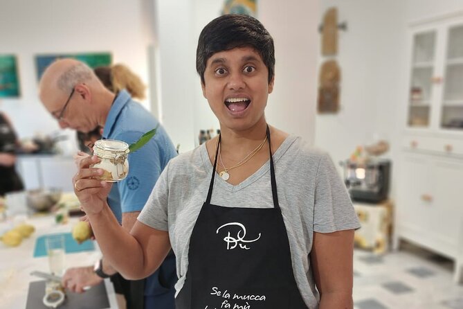 Cooking Class - cook and enjoy local dishes with our Chef - A private class with enough breathing room
