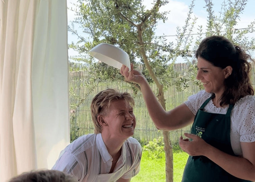 Cooking Class w/Italian Mamma from Pompei! - Wine, conversation, and the family atmosphere