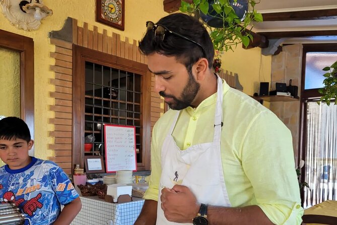 Cooking lesson: tagliatelle, mozzarella and tiramisu - Starting at Luna DAgerola in the hills above the coast