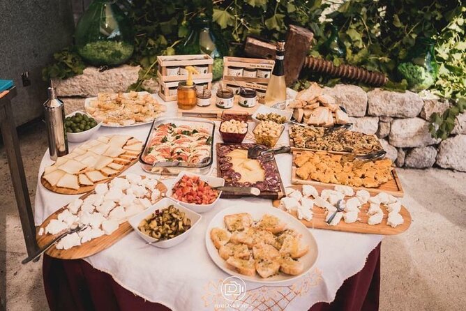 Cortecorbo Irpinia-wines: tour of the vineyards- Cooking class- wine tasting - Is $179.81 a fair price?