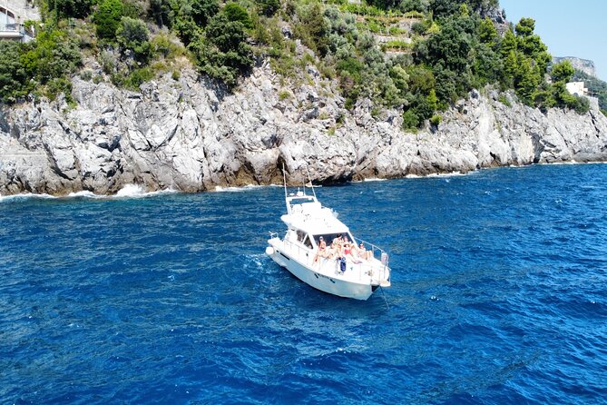 Day in Private Boat with Skipper from Salerno to Positano - Swimming and lunch at Conca dei Marini