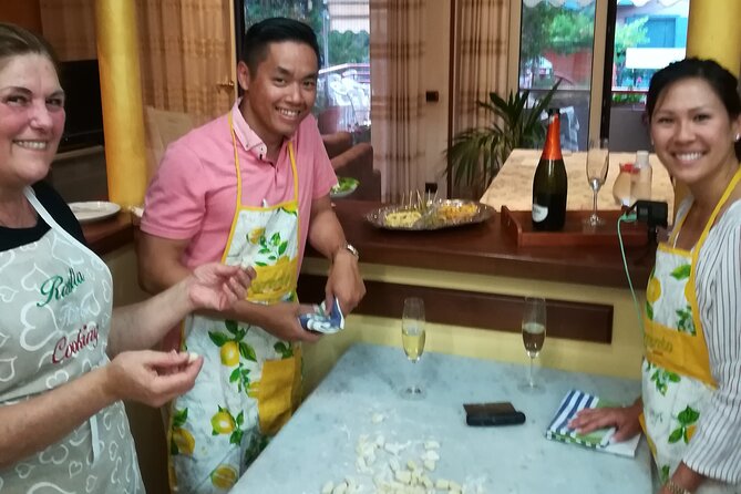 dinner and cooking demonstration - Fried mini pizzas and a Sorrento Caprese salad