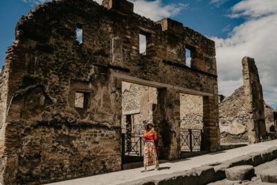 Discover Pompeii: French Walking Tour of the Buried City