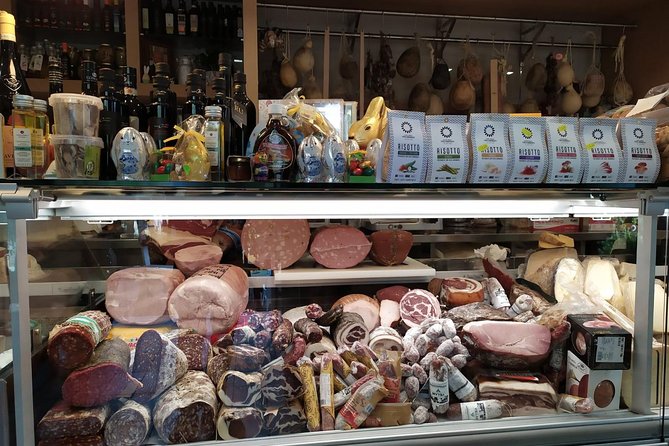 DISCOVER SORRENTO, food &Walking tour . Lemons-cheese&olive oil - Walking conditions, group size, and timing