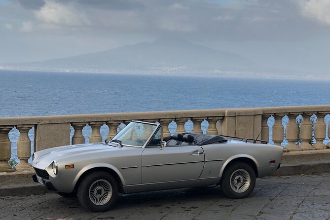 Drive Experience on vintage car - Following the Sorrento Peninsula toward the coast