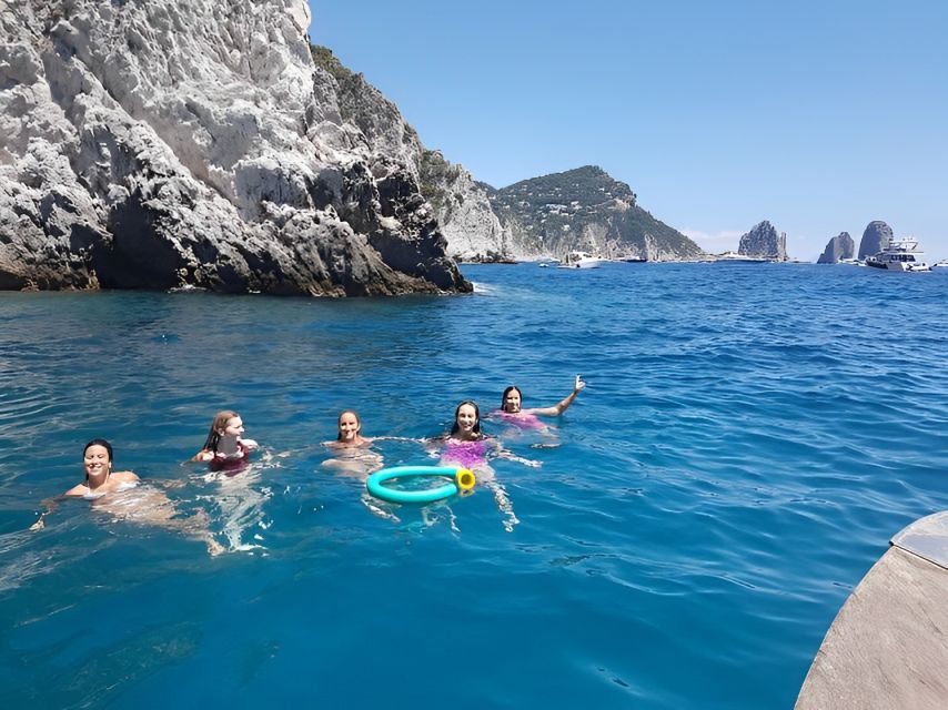 Esperienza Privata a Capri in Barca con Gozzo Classico 3H - Why Capri Makes More Sense From a Gozzo
