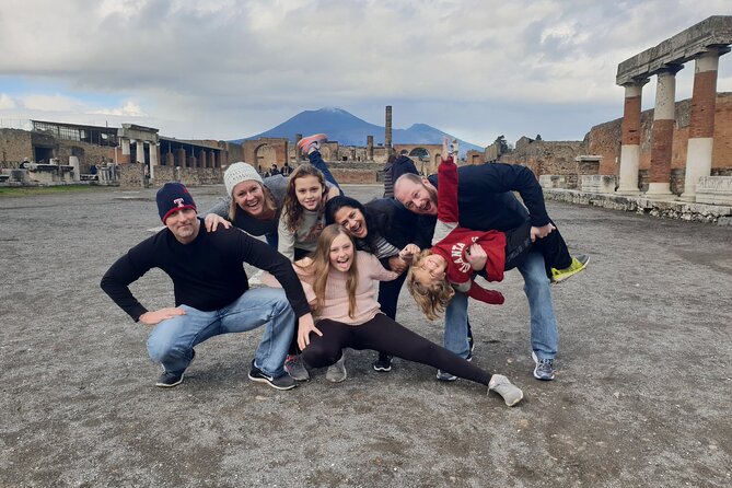 Exclusive Pompeii with Wine and Lunch on Vesuvius-Skip-the-line - Why the private format helps at Pompeii