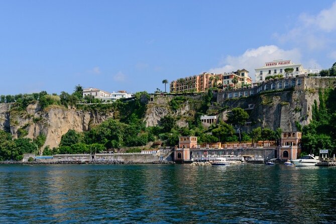 Exclusive Private VIP Capri Boat Experience on a Gozzo - Docking for Capri or Anacapri