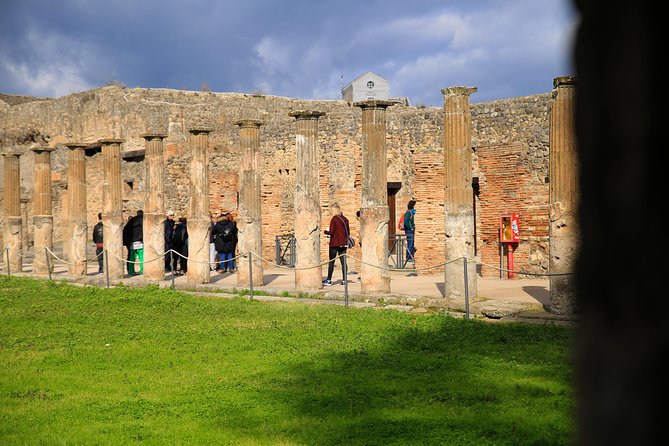 Fast Access Exclusive Private Ancient Pompeii Half Day Tour with Local Guide - Terme del Foro and Roman bathing culture